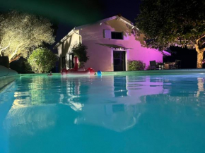 L Escale Girondine avec son spa, son sauna et sa piscine privative